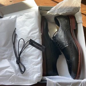 Banana Republic Men’s Hadley Oxford Shoe (Black)